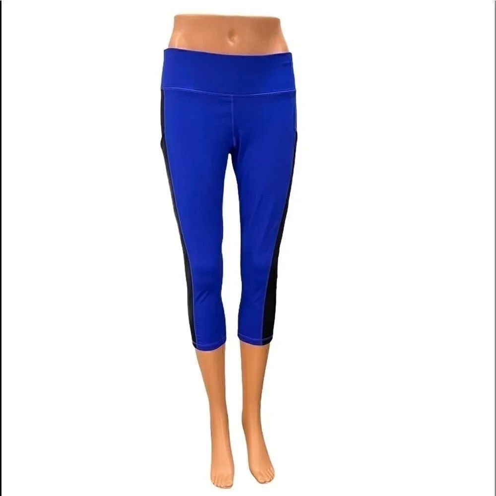 Ideology cropped leggings in Size Small